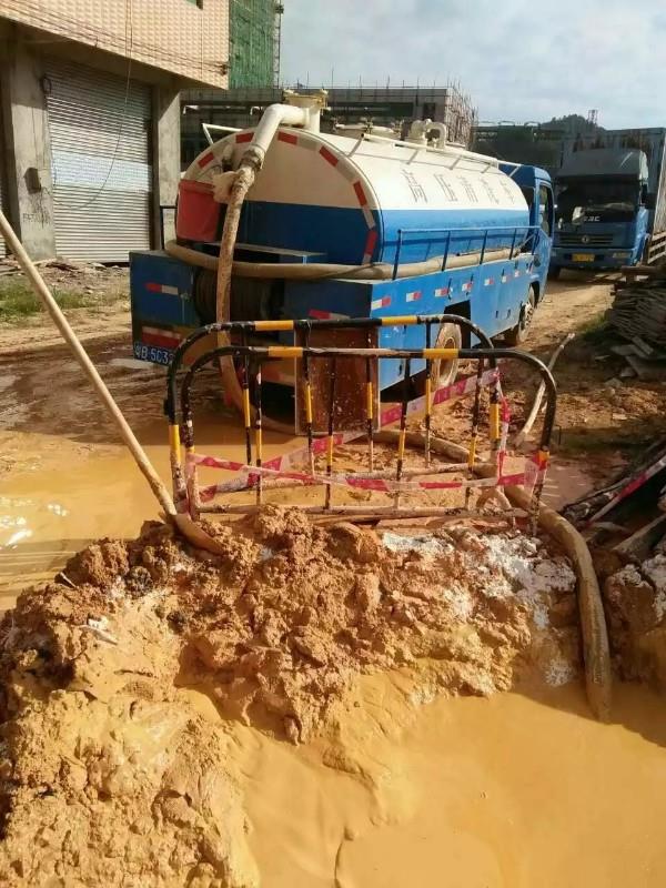 覃塘工地淤泥清淤