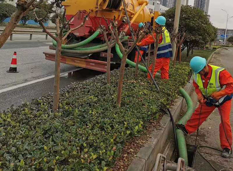 覃塘市政管道清淤